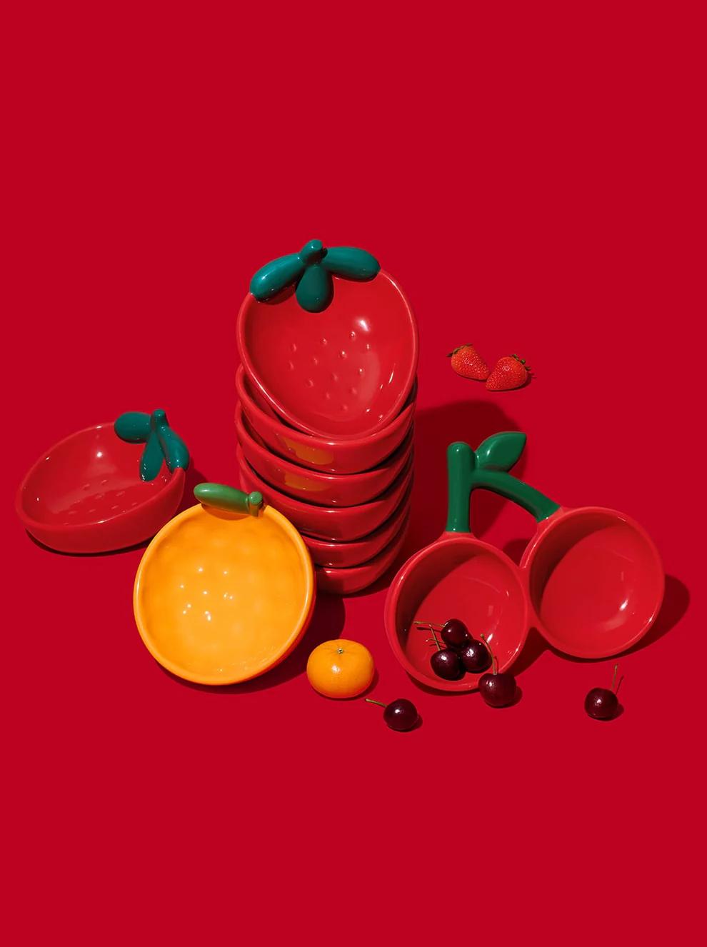 VETRESKA Strawberry Ceramic Pet Bowl